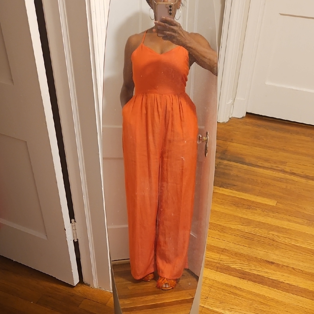 Springy & Sexy Jumpsuit with Flowing Wide-Leg